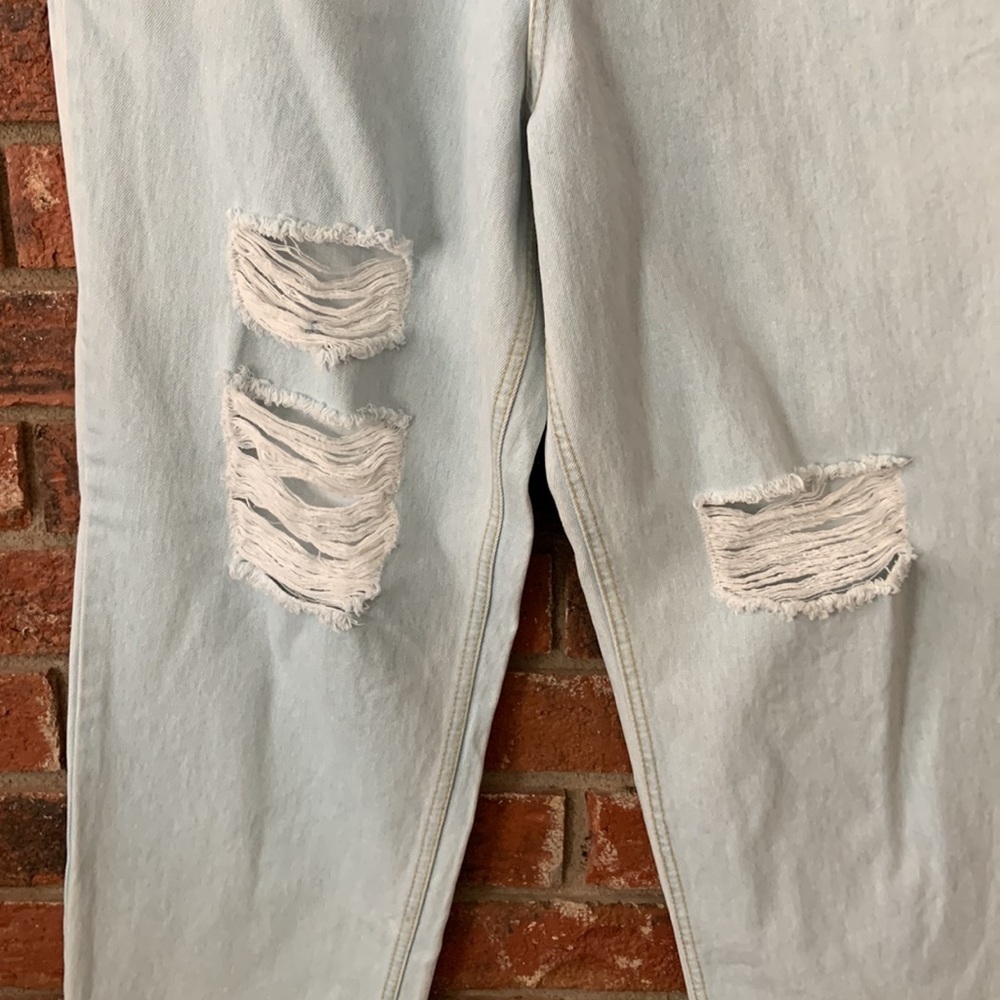 Nasty Gal Distressed Light Wash Slouchy Jeans - Picture 4 of 6